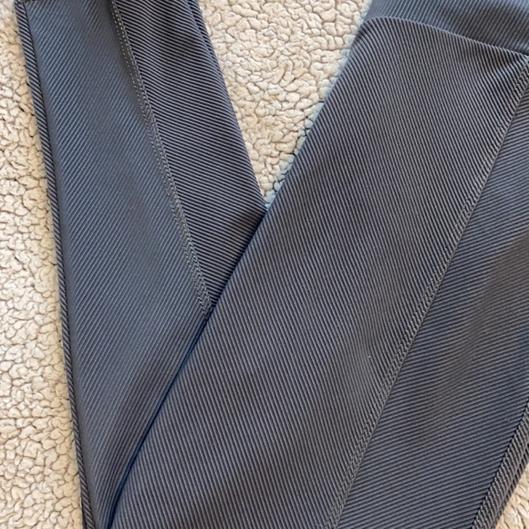 Onzie | Sweetheart Rib High Rise Legging Slate Grey - Picture 6 of 10